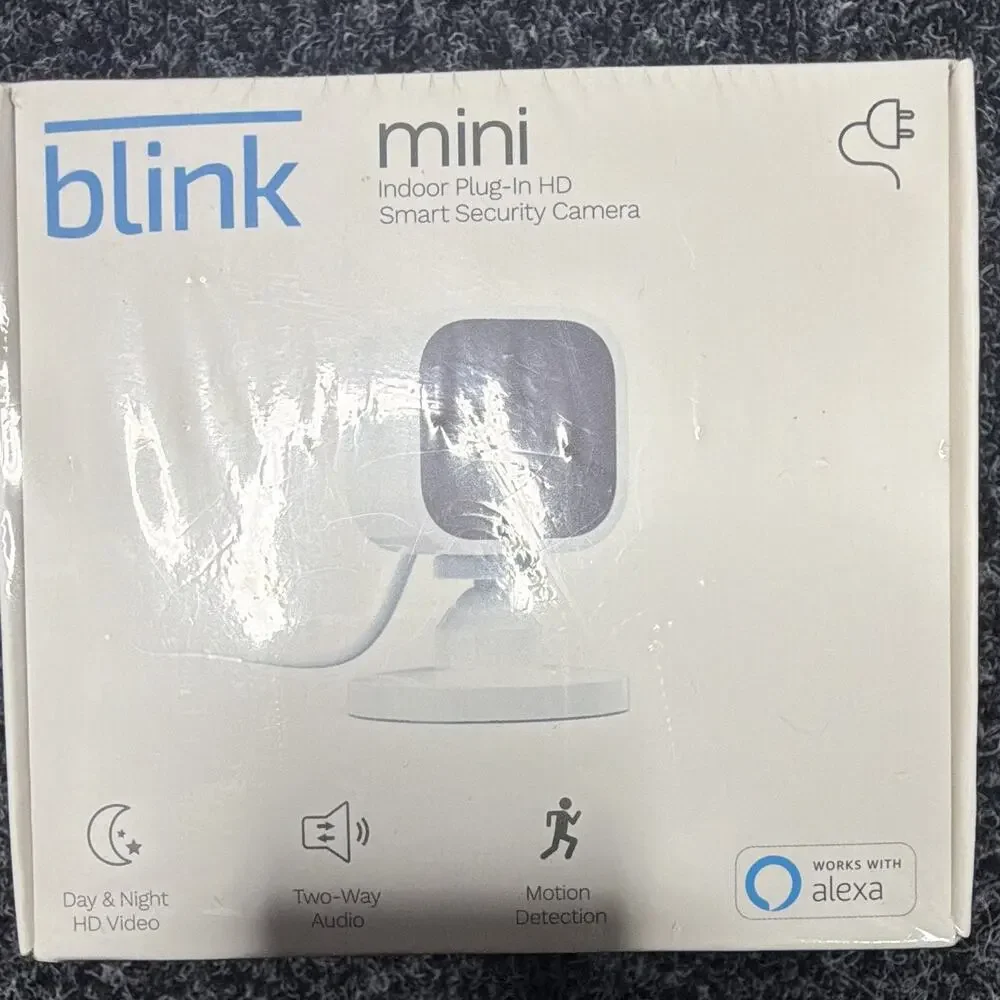 Blink Mini HD Indoor Wi-Fi Camera Motion Detection Two-Way Audio Alexa White
